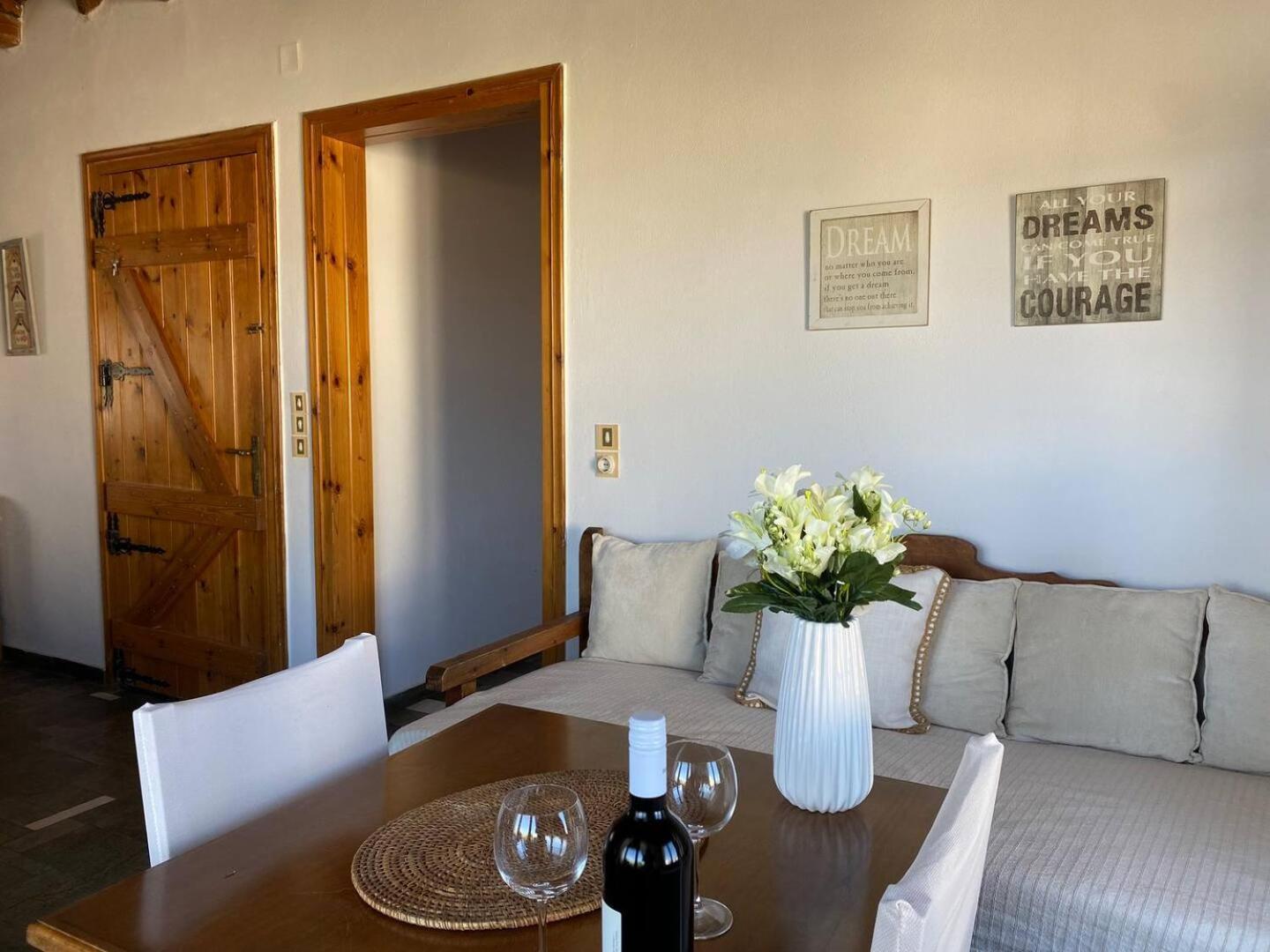 Nikita'S Apartment, With Seaview Kalamaki  Exterior photo